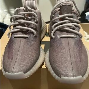 Yeezy Boost 350